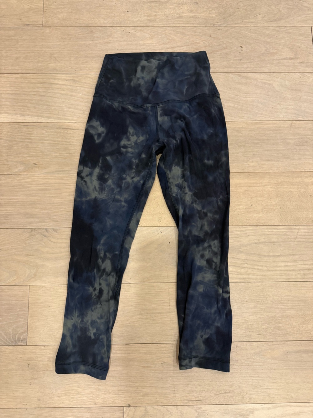 lululemon High Rise Align- crop length Tie-Dye Leggings
